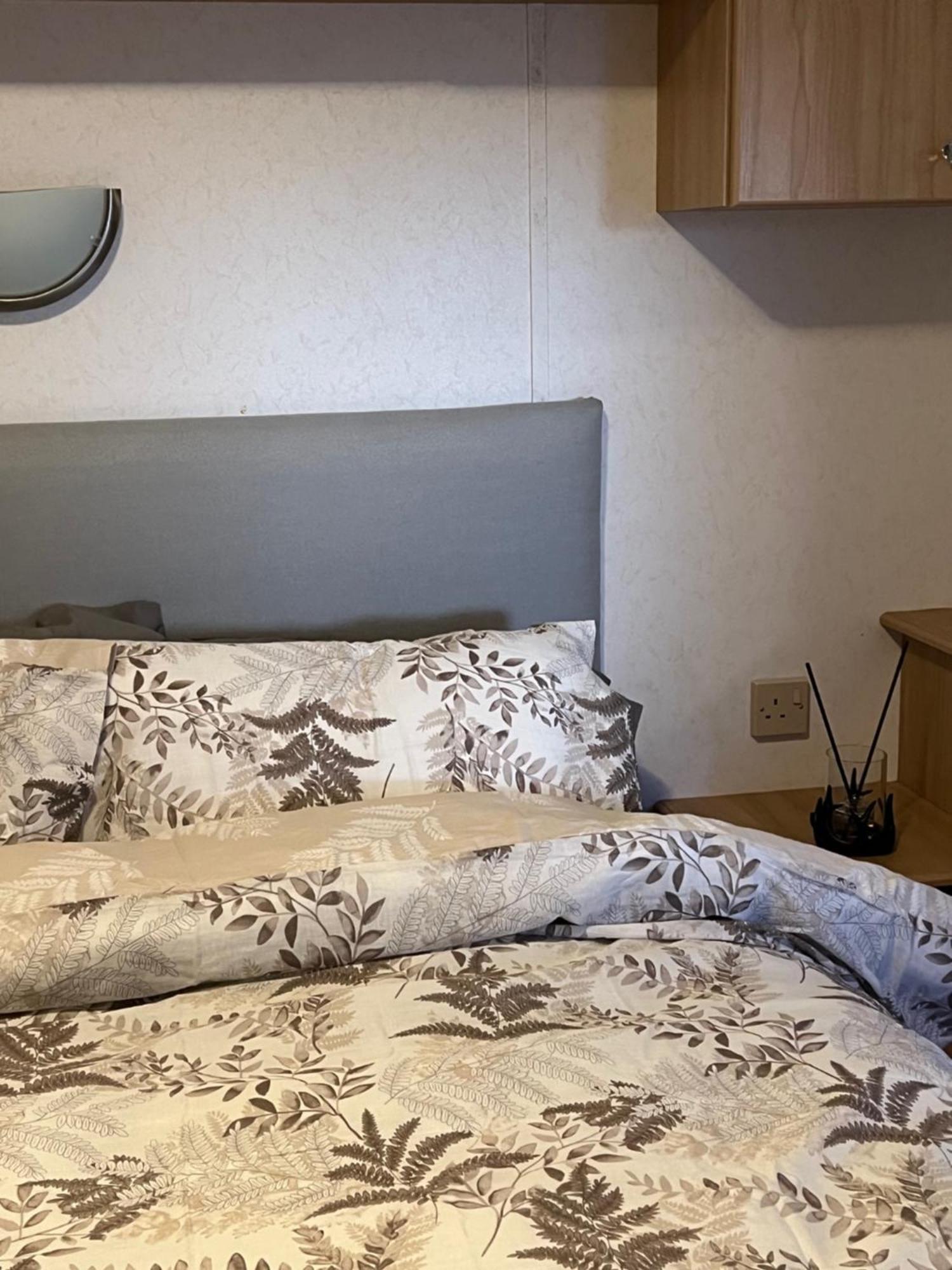 וית'רנסי Coastal Caravan Holidays - Goldfinch 22 מראה חיצוני תמונה